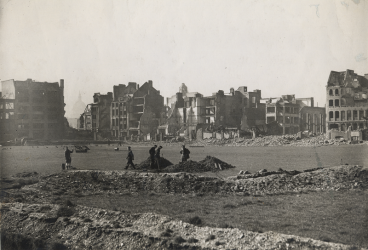 WW2  Blitz on Artillery Garden 1941